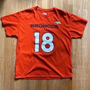 Denver Broncos Manning Orange NFL Football t-shirt size Large