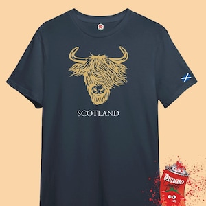 Scottish Highland Cattle and St. Andrews Flag of Scotland, Unisex T-shirt