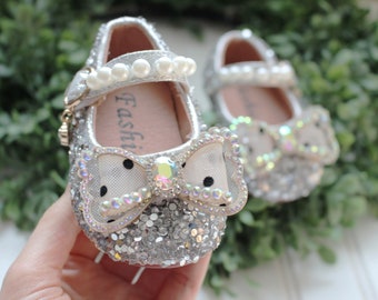 Custom made baby shoes..Luxury shoes..fancy shoes..Easter shoes..Birthday shoes