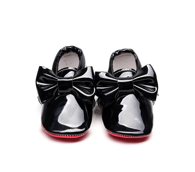 Girl red hotsell bottom shoes