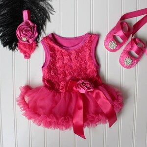 Vestido rosa.. Vestido de tutú rosa caliente... vestido de tutú de niña.. atuendo de niña.. Traje de 1er cumpleaños