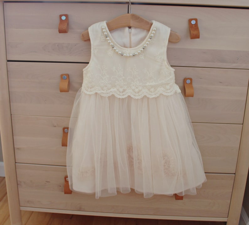 Ivory flower girl dress..Beautiful velour and tulle Girl dress....Birthday dress..flower girl dress..