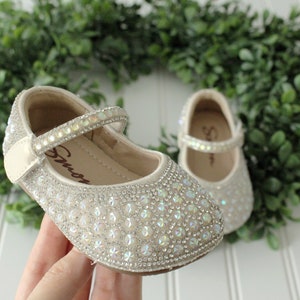 Baby girl shoes..Crystal shoes..Custom made shoes..neutral baby shoes