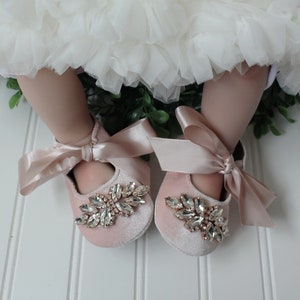 Dusty pink baby shoes..luxury shoes..baby crib shoes..baby shower shoes..1st birthday shoes. image 4