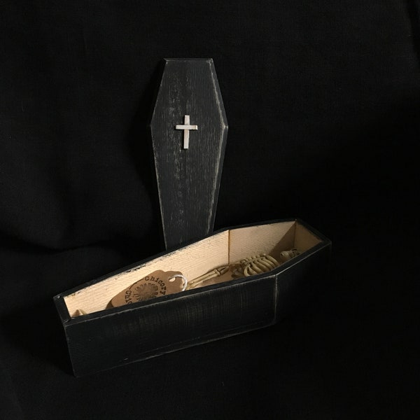 Toe Pincher Coffin with Cross - View additional pictures for colors