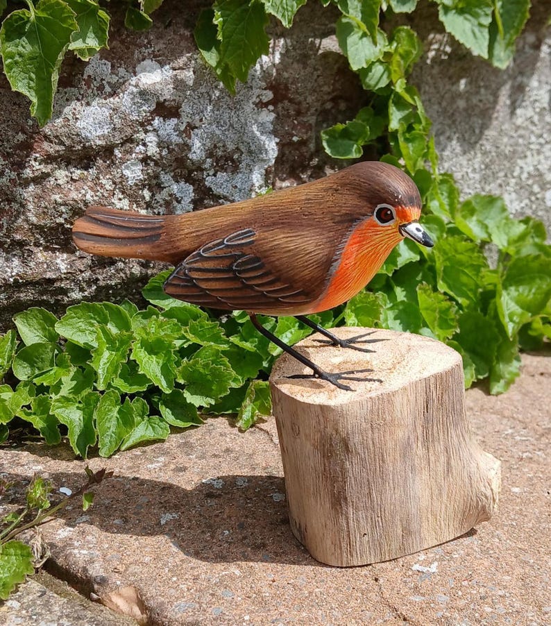 Stunningly Realistic Handcarved and Individually Painted Lifesize Robin ...