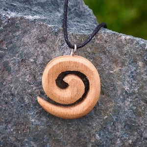 wooden jewellery, celtic jewellery, spiral pendant, boho jewellery, yarn bowl, wooden jewellery, boho jewelry, celtic jewelry