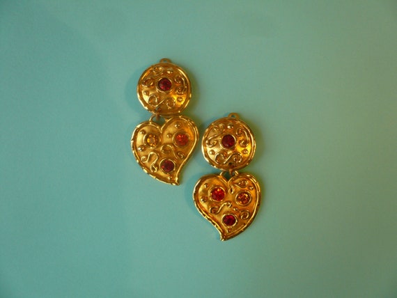 Vintage Edouard Rambaud dangling heart clip on ear