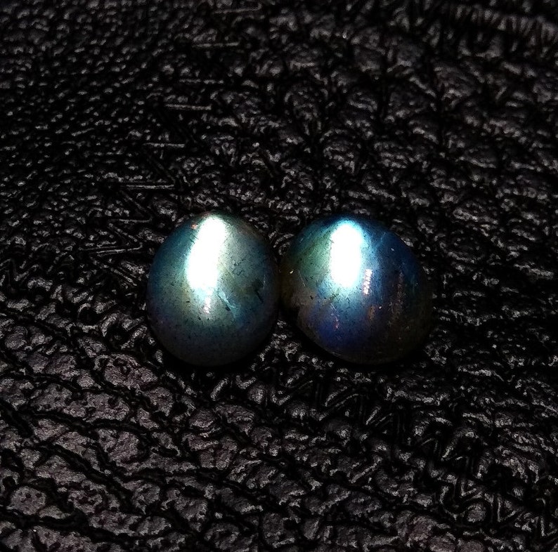Natural Labradorite,Labradorite Faceted Blue Fire Gemstone,Labradorite Oval Matched Pair,Labradorite Cabochon Gemstone,9x7x4 mm,4.30 Cts