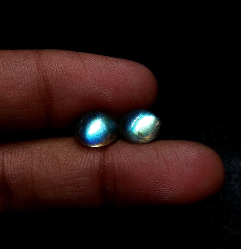 Natural Labradorite,Labradorite Faceted Blue Fire Gemstone,Labradorite Oval Matched Pair,Labradorite Cabochon Gemstone,9x7x4 mm,4.30 Cts