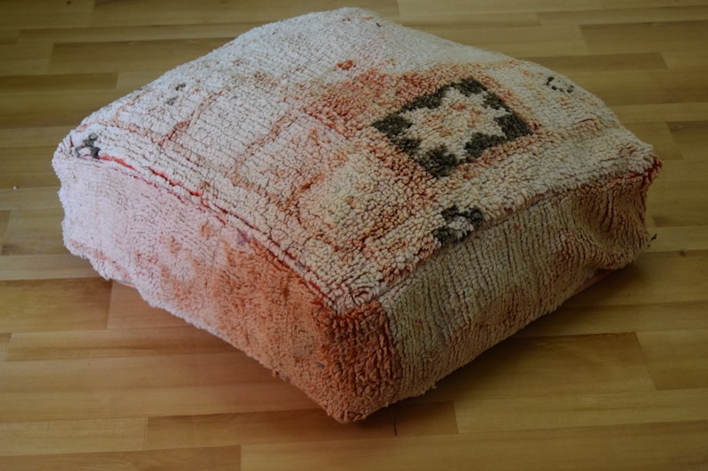 Moroccan pouf Moroccan design Gift for her Berber art Handmade poufs Home chair Ottoman square furniture Vintage kilim pouf Footstool Decor
