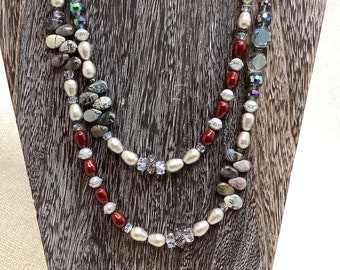 Double choice pearl and jasper necklace