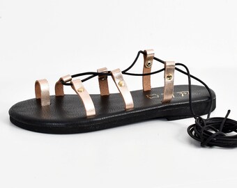 Schnürschuhe aus Leder Frau Sandale