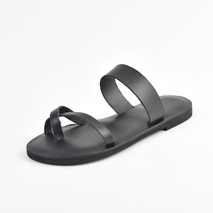black leather woman sandal