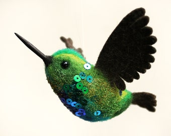 Emerald hummingbird