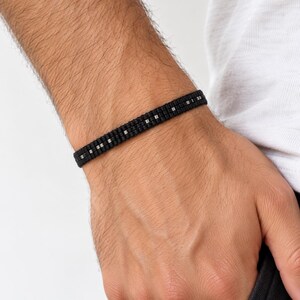 Pulseira em código Morse - Presente ideal para namorado em relacionamento à distância