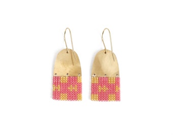 Handwoven Earrings Brass and Seed Beads, Modern beaded earrings, Geometric Earrings in Peach Light Yellow, Handmade Beaded Jewelry for Girls