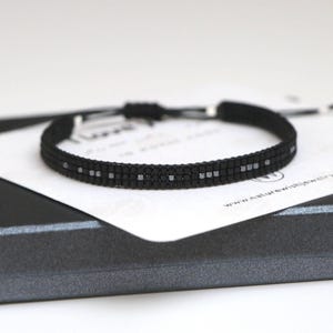Zwarte morsecode-armband voor mannen, gepersonaliseerd Valentijnsdagcadeau voor man, cadeau vriend ver weg, unieke armband vader en zoon