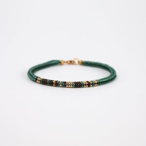 Pulsera de código Morse personalizada para ella, regalo de aniversario personalizado verde esmeralda para novia, regalo significativo para el día de la madre de la hija
