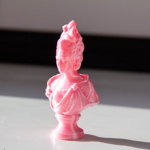 Marie Antoinette Statue: 3D Printed Pink Portrait Decor