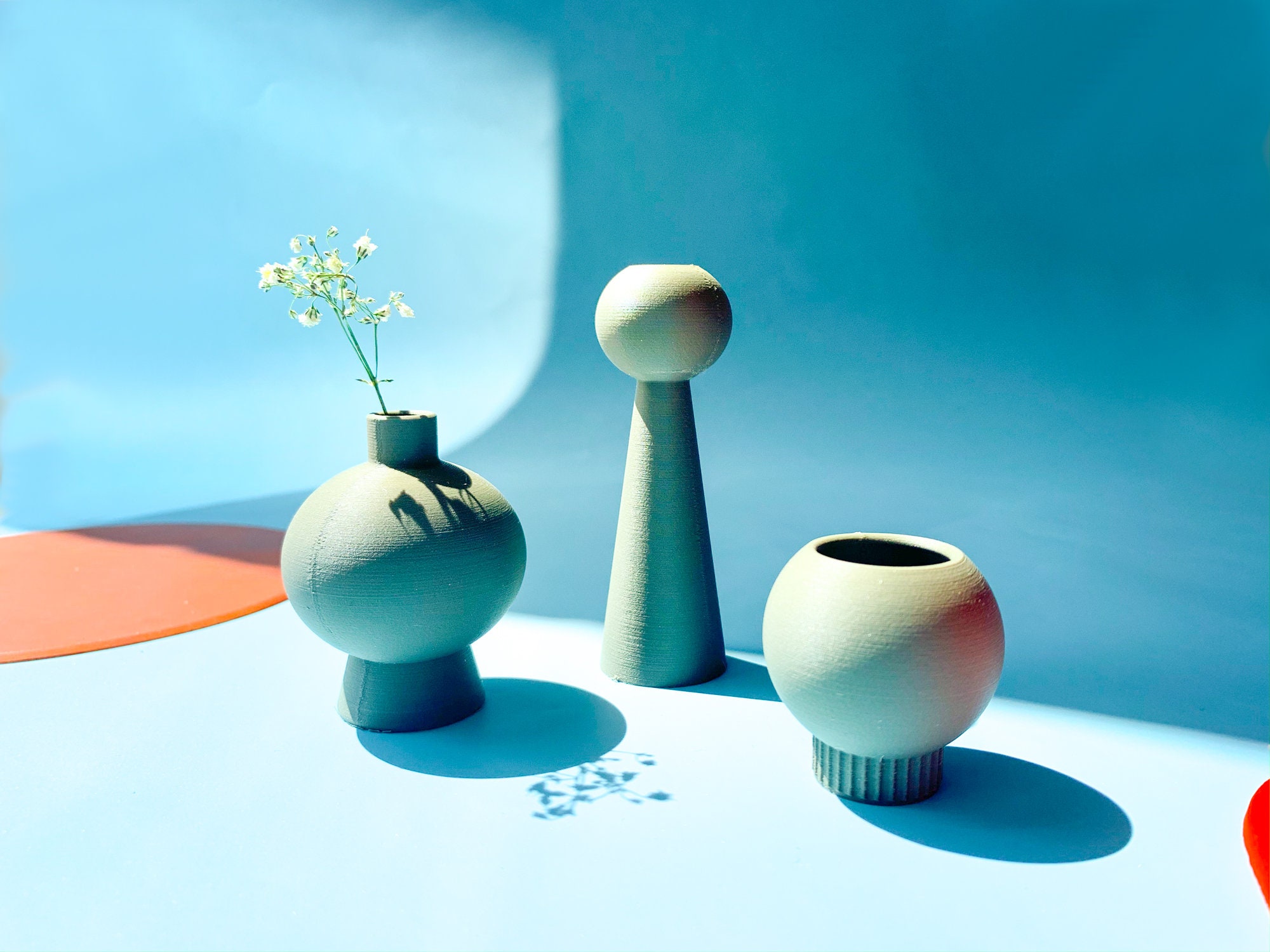Vaso minimalista in plastica vegetale: set di vasi moderni per boccioli