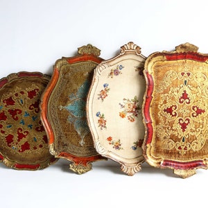4er Set Italienische Florentiner Tabletts Vergoldet Florentiner Stil Serviertablett Hollywood Regency Tablett Midcentury Vintage Barock Stil Golden