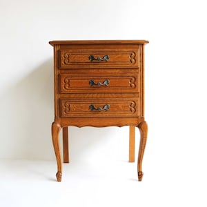 Mid century Oak Wood Carved French Louis XV Style Louis Quinze Nightstand Three Drawer Cabinet Chest of Drawers Romantic Antique Style 1960