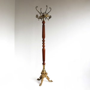 Wood & Ornate Brass Italian Coat Hat Rack Hall Tree Floor Stand Hollywood Regency Vintage Women&#39;s Faces Bedroom Furniture 50s