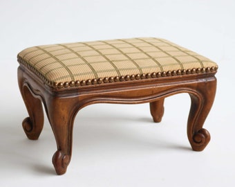 Lovely Small Rectangular Footrest French Louis XV Carved Footstool With Fabric Country Provincial Vintage Foot Stool Mid 20th Century 1950s