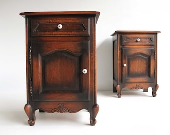 Pair Vintage Oak Nightstands: French Louis XV Style Bedside Tables