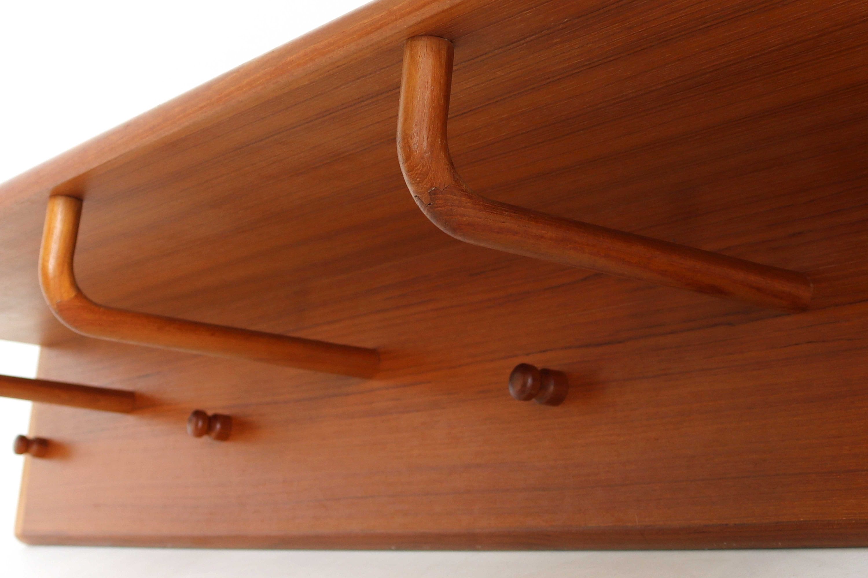 Mid-Century Scandinavian Oak Wall Mounted Coat Rack with Turned Wood Hooks,  1960s for sale at Pamono