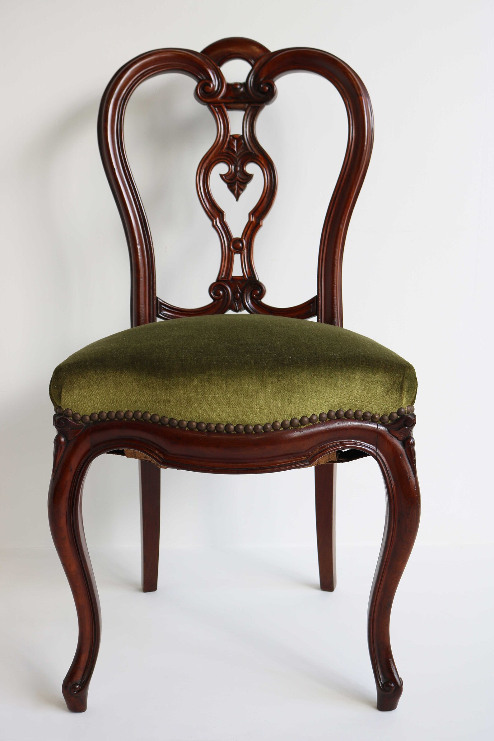 Set off Four Antique Victorian Elegant Dining Room Chairs Antique ...