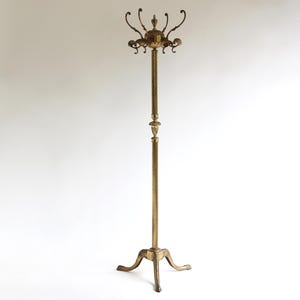 Mid-Century Ornate Brass Free Standing Hall Tree – 1960s Italian Vintage Golden Coat Rack Entryway Antique style Twisted Column