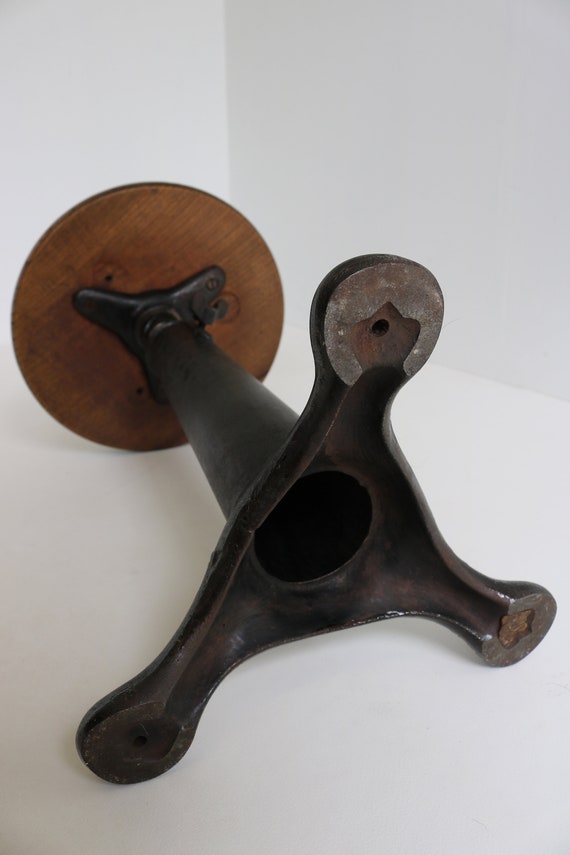 Tabouret style Singer - Ameublement