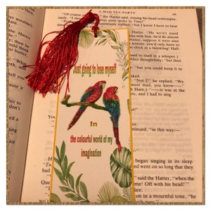 Bee book marks, bee gifts, tree bookmarks, butterflies bookmark, Bee bookmark, Bookmark gift, book lovers gift, reading gift parots