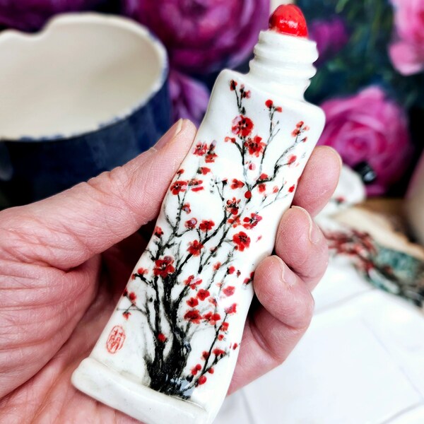 Ceramic Paint brush Holder,Mini Painting of Flowers, Brush Rest Handmade, Paint Tube shaped pottery, watercolor, nail painting artists gift