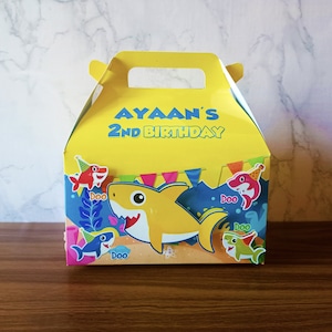 Gelber Hai Baby Thema Giebelbox, Partybevorzugungsboxen, Leckerliboxen für Geburtstag, Hochzeit, Haibabykarikaturkinder-Mahlzeitbox
