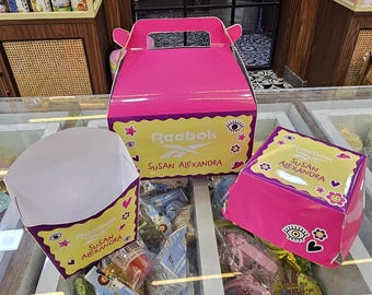 Set aangepaste feestmaaltijden • Dozen voor friet, hamburger en gevel • Gepersonaliseerde geschenkverpakkingen