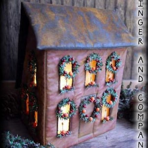 New England Salt Box Christmas House Luminare