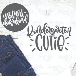 Kindergarten Cutie SVG geschnitten Datei, schneiden Dateien für Silhouette und Cricut, ersten Tag der Schule, zurück zur Schule Outfit, Kindergarten Shirt