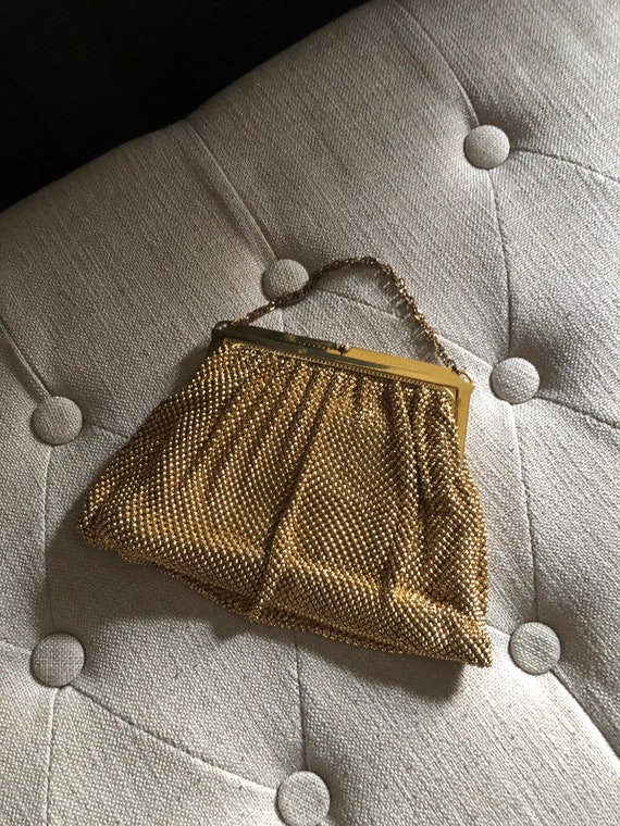 Antique Whiting And Davis Gold Mesh Purse, Evenin… - image 2