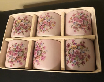 Set Of 1950&#39;s Hand Painted Porcelain Napkin Rings, Six Porcelain Napkin Rings, Hand Painted Napkin Rings, Floral Lavender/Pink Napkin Ring