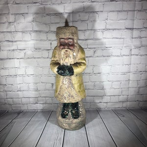 Mark Roberts Flemish White Santa Claus Figurine, 16" Iridescent Resin Wizard