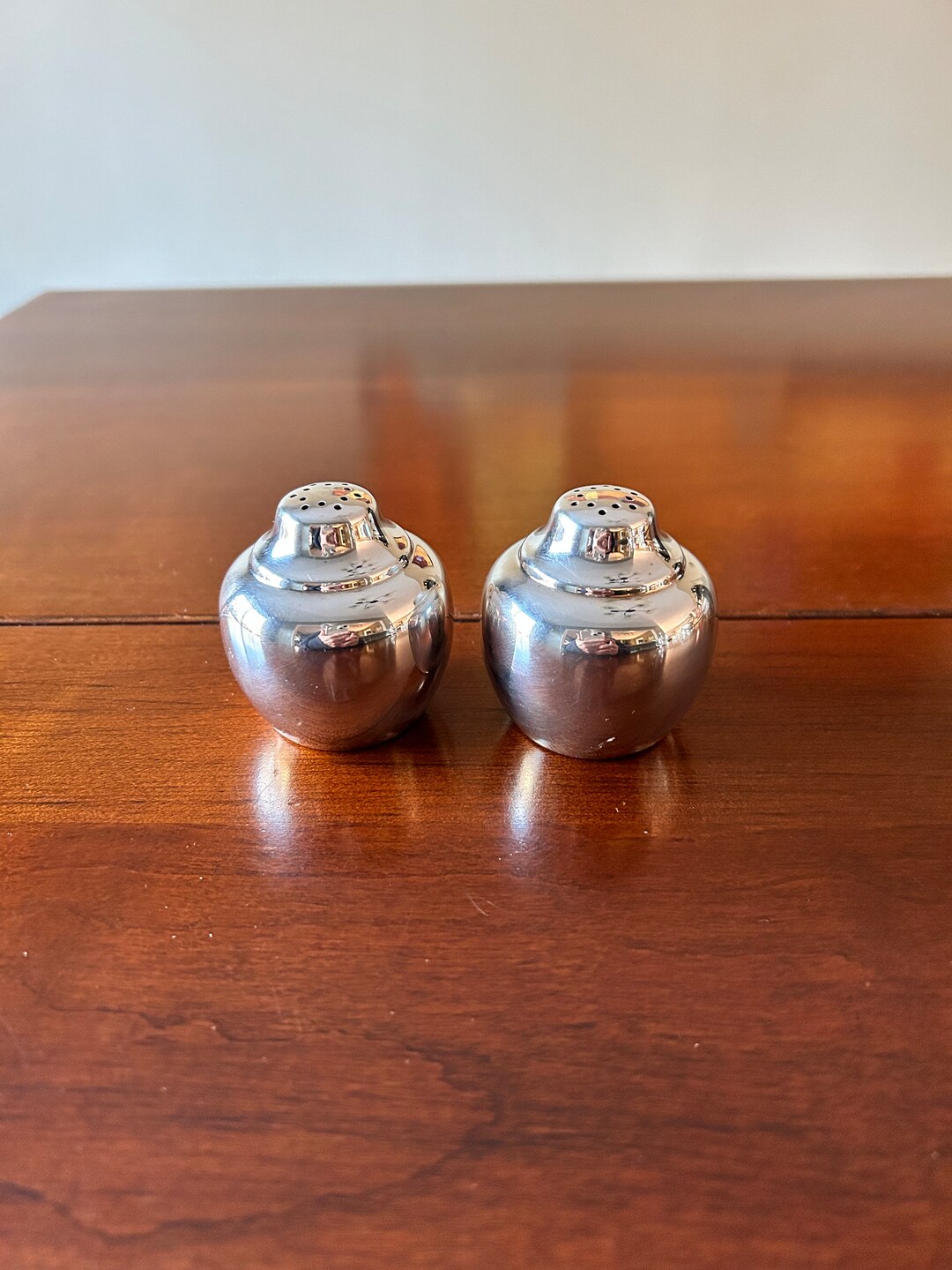 Vintage Silver Plated Salt and Pepper Shakers, Vintage Shakers, Silver