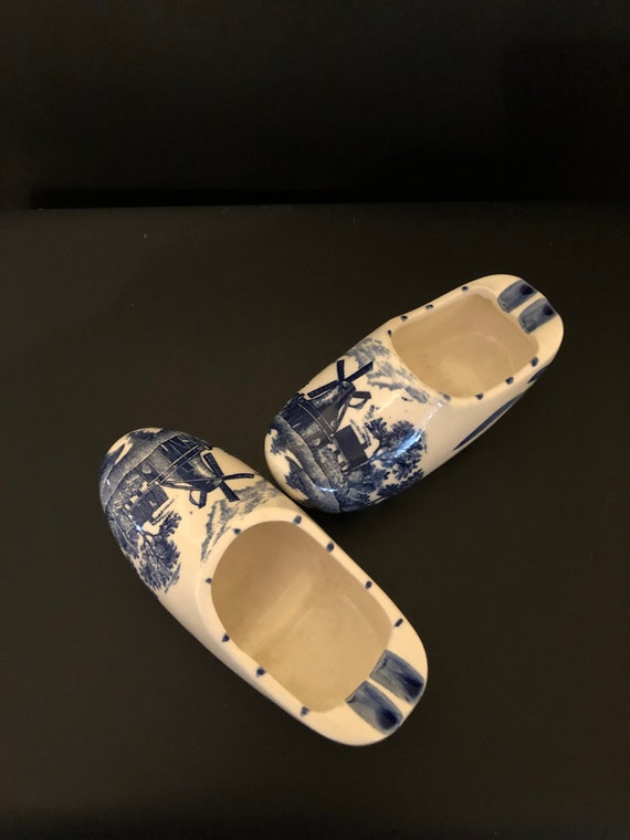 Vintage Blue And White Hand-Painted Delft Holland… - image 2