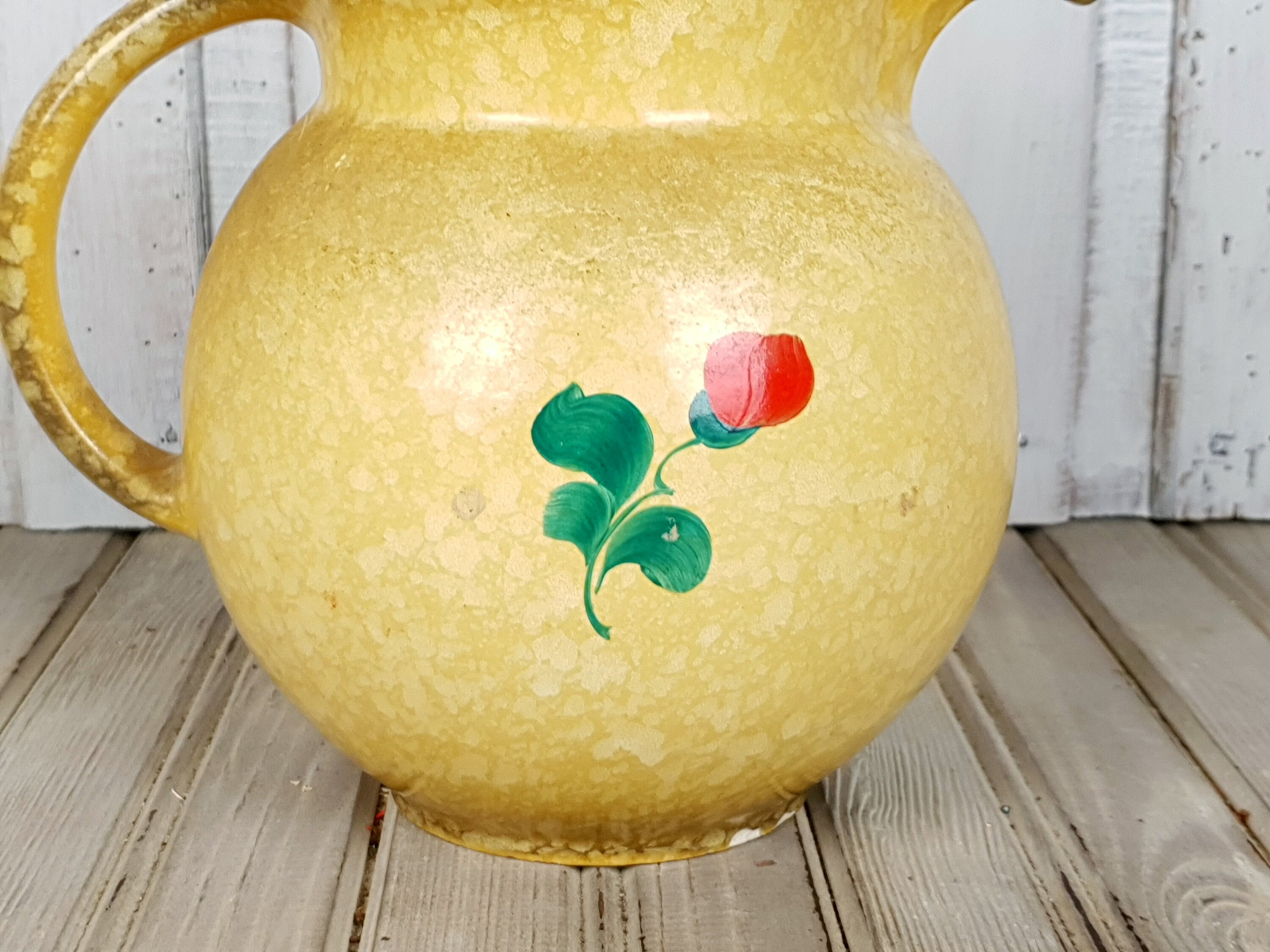 ヴィンテージの手描き陶器製水差し：花柄キッチンデコレーション