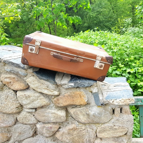 Vintage suitcase, Old suitcase, Cardboard suitcase