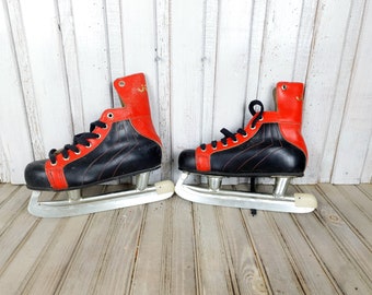 Patins de gelo vintage de couro: patins femininos dos anos 1970