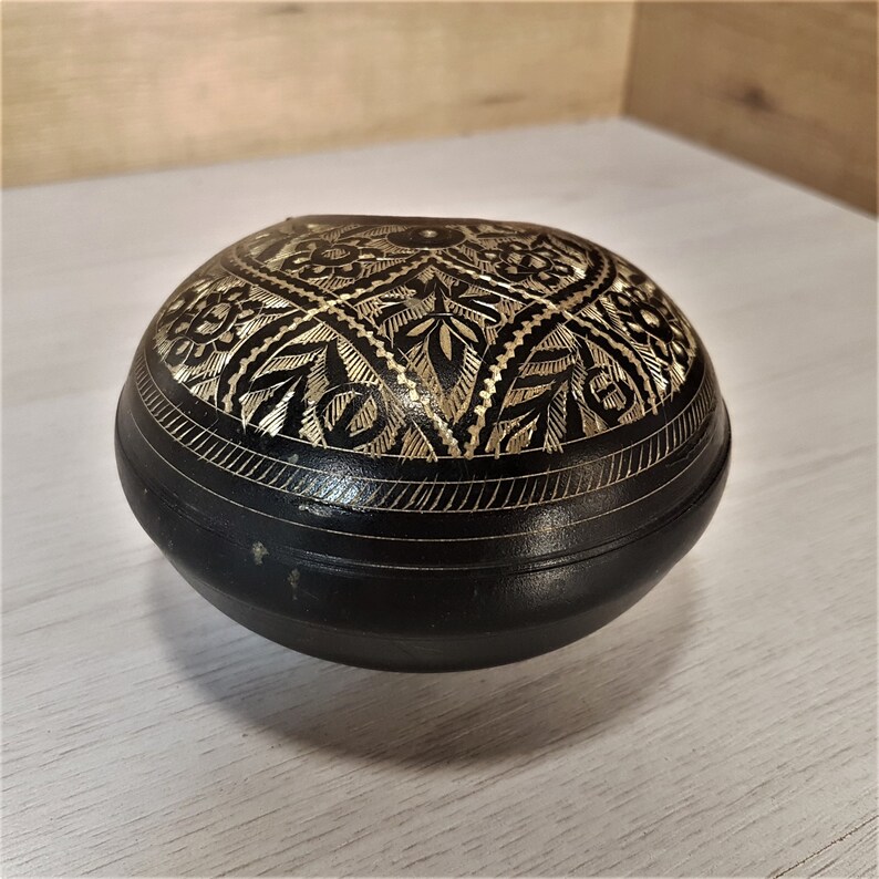 Retro ashtray Ashtray Small ashtray Office decor Home decor Souvenir ashtray Collectible ornament ashtray Vintage ashtray