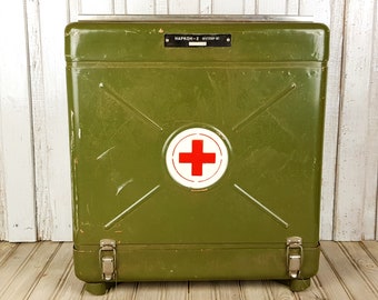 Vintage medical suitcase, Military medical suitcase, Suitcase, Military medical suitcase 40s, Metal doctor suitcase, Metal case, Doctor bag
